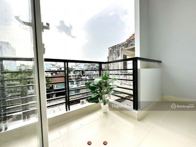 Nguyen Kiem Street, Vietnam Nguyen Kiem Street, Vietnam