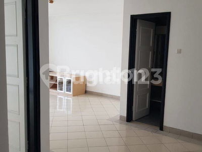 Roxy Sir, Indonesia  Roxy Sir, Indonesia