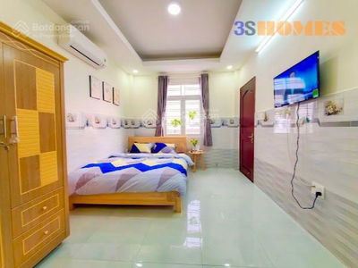 Bach Dang Street, Vietnam Bach Dang Street, Vietnam