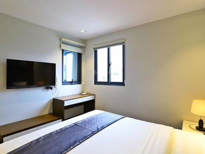 Au Co Street, Vietnam Au Co Street, Vietnam