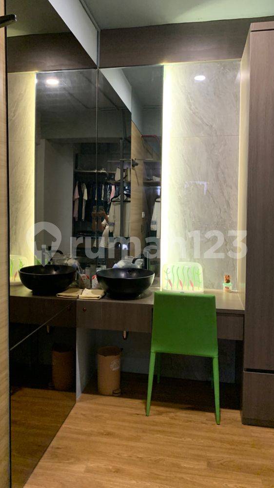 Gehäuse In Jakarta, Indonesia Gehäuse In Jakarta, Indonesia