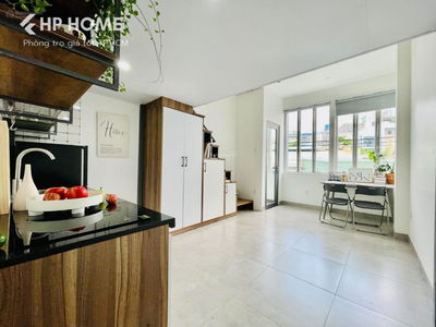 Lac Long Quan Street, Vietnam Lac Long Quan Street, Vietnam