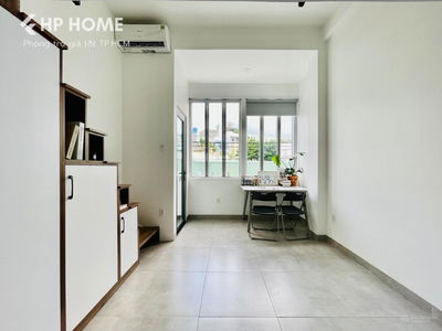 Lac Long Quan Street, Vietnam Lac Long Quan Street, Vietnam