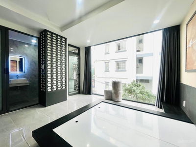 Nguyen Oanh Street, Vietnam Nguyen Oanh Street, Vietnam