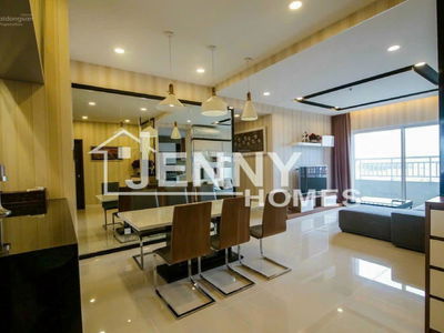 Sunrise City, Vietnam Sunrise City, Vietnam