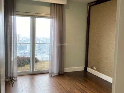 Golden Westlake, Vietnam Golden Westlake, Vietnam