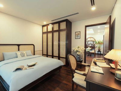 D'. Le Roi Soleil, Vietnam D'. Le Roi Soleil, Vietnam