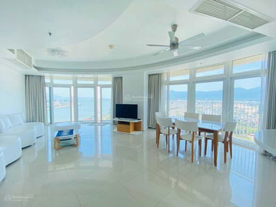 Azura, Vietnam Azura, Vietnam