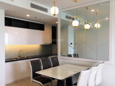 Sala Dai Quang Minh, Vietnam Sala Dai Quang Minh, Vietnam