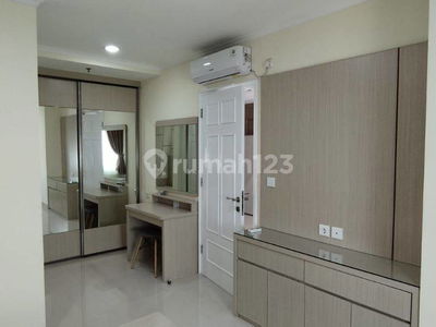 French walk MOI, Indonesia  French walk MOI, Indonesia