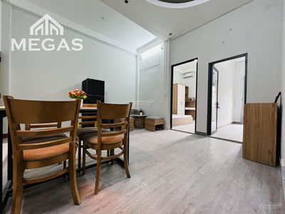 100, Vietnam 100, Vietnam