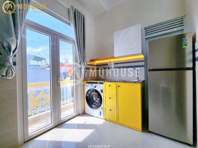 Dang Thuy Tram Street, Vietnam Dang Thuy Tram Street, Vietnam