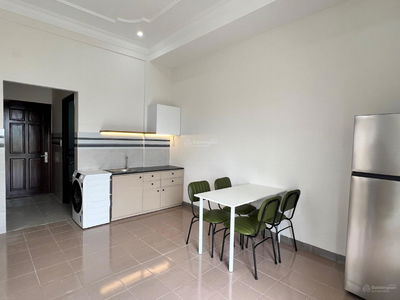 Dang Thuy Tram Street, Vietnam Dang Thuy Tram Street, Vietnam