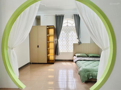 Dang Thuy Tram Street, Vietnam Dang Thuy Tram Street, Vietnam