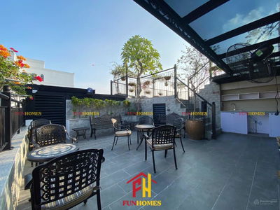 Hong Tien Street, Vietnam Hong Tien Street, Vietnam