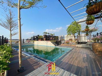 Hong Tien Street, Vietnam Hong Tien Street, Vietnam