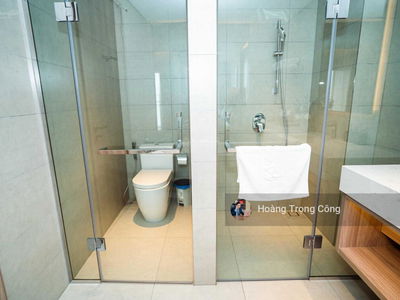 A La Carte Ha Long Bay, Vietnam A La Carte Ha Long Bay, Vietnam