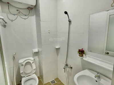 La Xuan Oai Street, Vietnam La Xuan Oai Street, Vietnam