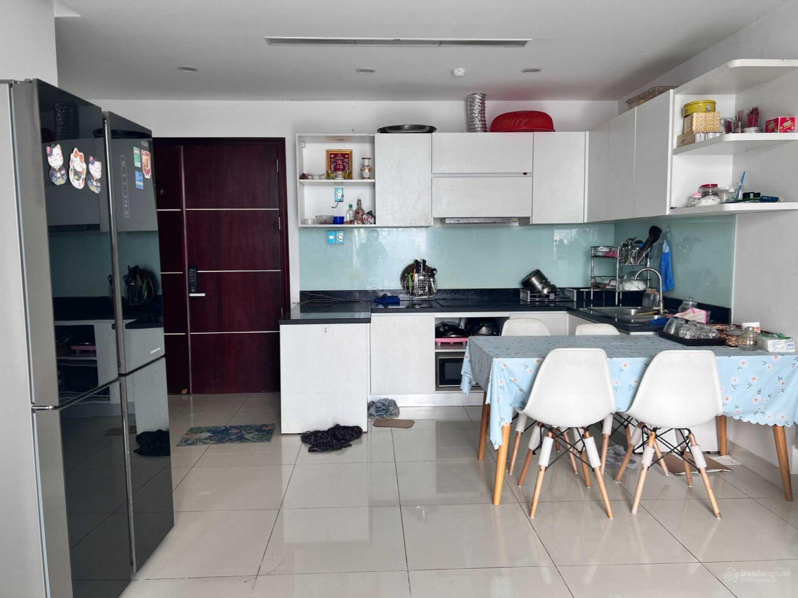 The Pretty, Vietnam The Pretty, Vietnam