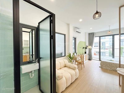 Tran Nao Street, Vietnam  Tran Nao Street, Vietnam