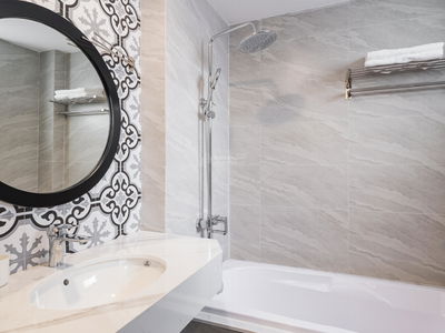 Kim Ma Ward, Vietnam Kim Ma Ward, Vietnam