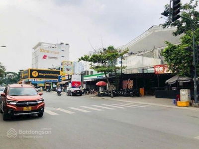Xuan Thuy Street, Vietnam Xuan Thuy Street, Vietnam