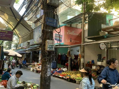 Hoang Ngoc Phach Street, Vietnam Hoang Ngoc Phach Street, Vietnam
