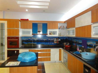 Lac Long Quan Street, Vietnam Lac Long Quan Street, Vietnam