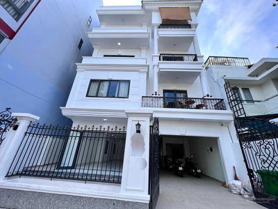 Nguyen Thuong Hien Street, Vietnam Nguyen Thuong Hien Street, Vietnam