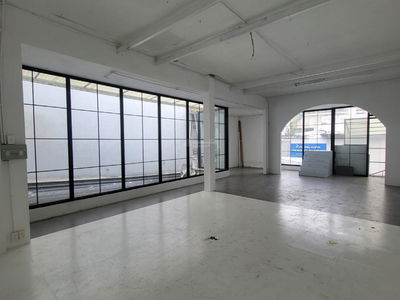 400/11, Vietnam 400/11, Vietnam