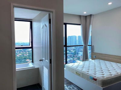 The Ascent, Vietnam The Ascent, Vietnam