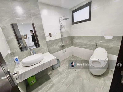 Hoang Cau Street, Vietnam Hoang Cau Street, Vietnam