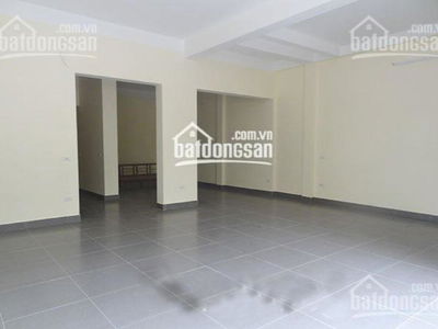 Xuan La Street, Vietnam Xuan La Street, Vietnam