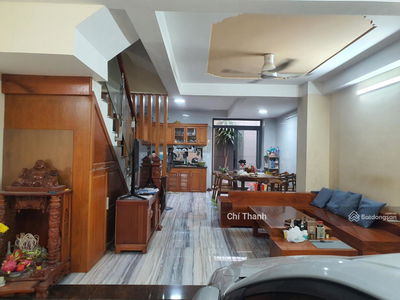 Lien Phuong Street, Vietnam  Lien Phuong Street, Vietnam