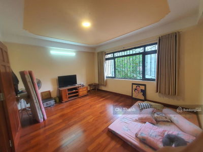 Lien Phuong Street, Vietnam Lien Phuong Street, Vietnam