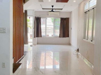 742, Vietnam 742, Vietnam