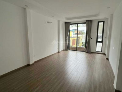 Nguyen Trong Tuyen Street, Vietnam Nguyen Trong Tuyen Street, Vietnam