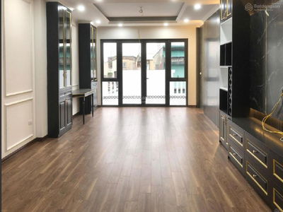 Lang Ha Street, Vietnam Lang Ha Street, Vietnam