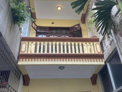 Nguyen Son Street, Vietnam  Nguyen Son Street, Vietnam