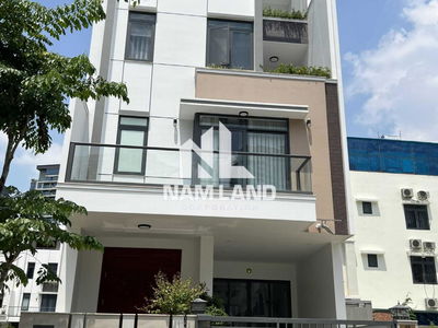 Nguyen Hoang Street, Vietnam  Nguyen Hoang Street, Vietnam