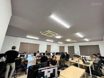 Hoang Hoa Tham Street, Vietnam Hoang Hoa Tham Street, Vietnam