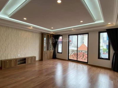 Trung Kinh Street, Vietnam Trung Kinh Street, Vietnam