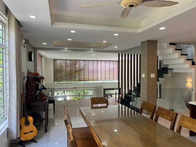 Truong Van Bang Street, Vietnam Truong Van Bang Street, Vietnam