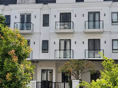 Sim City, Vietnam  Sim City, Vietnam