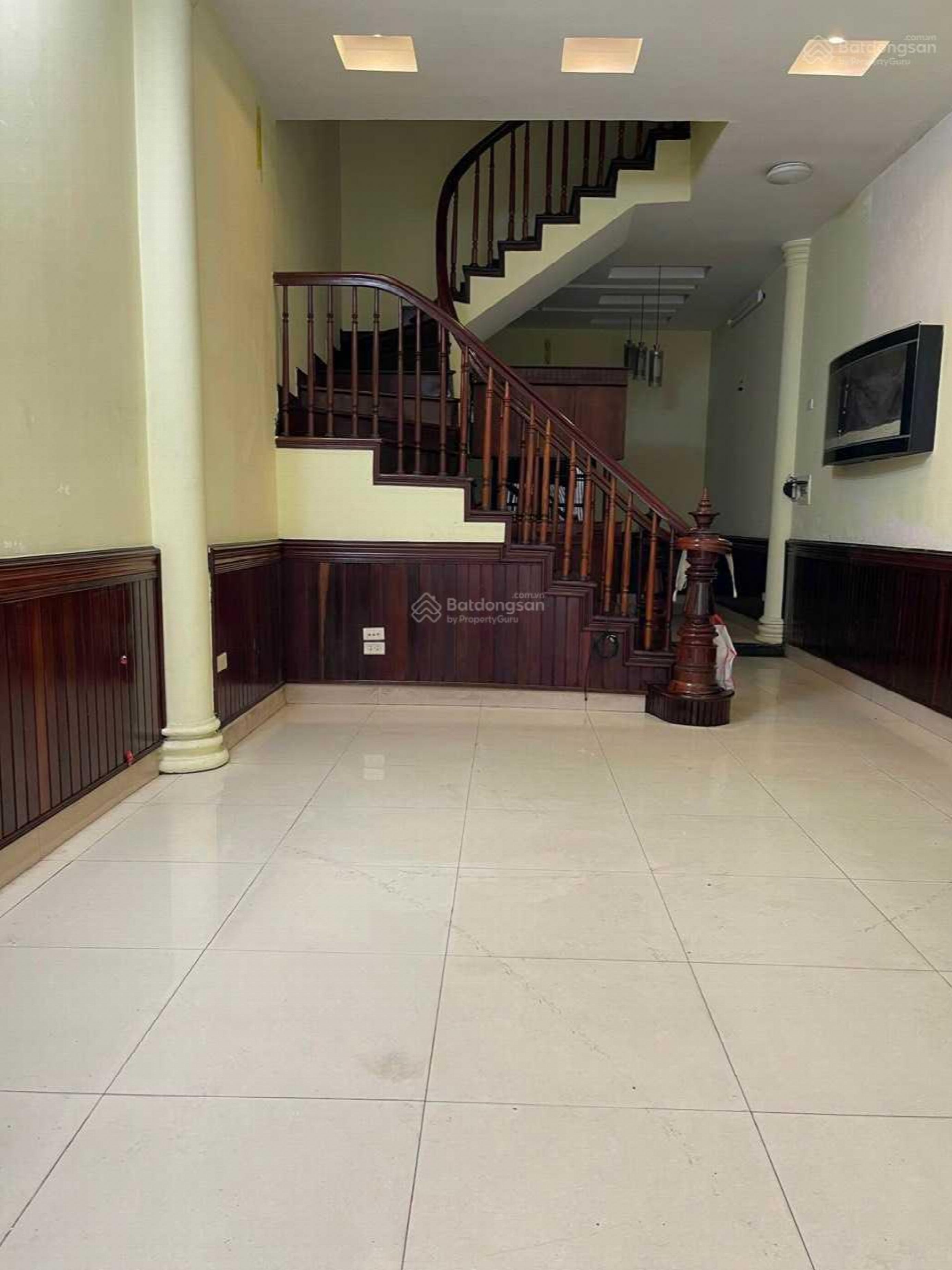 Nguyen Canh Di Street, Vietnam Nguyen Canh Di Street, Vietnam