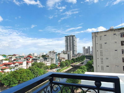 Khuong Dinh Street, Vietnam  Khuong Dinh Street, Vietnam