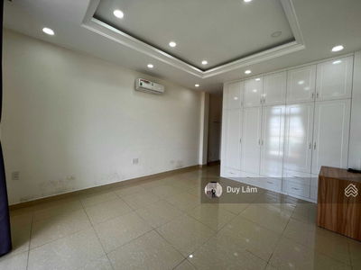 Hiep Binh Street, Vietnam  Hiep Binh Street, Vietnam