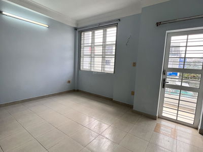 Go O Moi Street, Vietnam Go O Moi Street, Vietnam