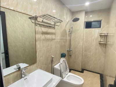 Nguyen Khuyen Street, Vietnam  Nguyen Khuyen Street, Vietnam