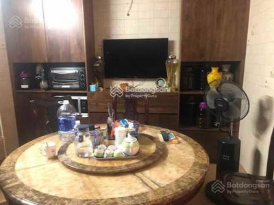 Hoang Cau Street, Vietnam Hoang Cau Street, Vietnam